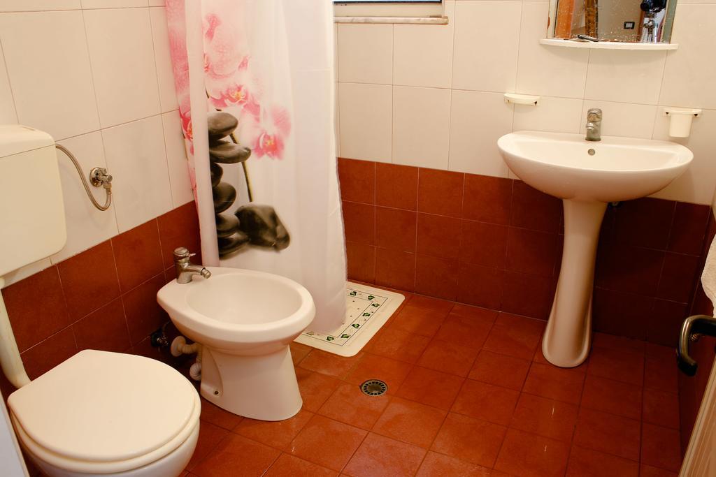 Apartments Bella Vista ดูร์เรส ภายนอก รูปภาพ