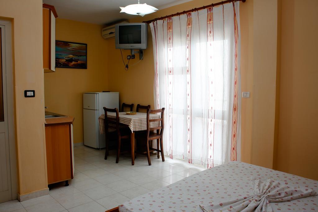 Apartments Bella Vista ดูร์เรส ภายนอก รูปภาพ