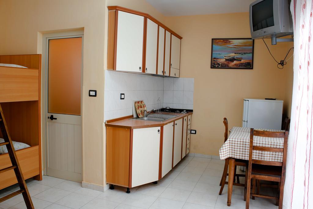 Apartments Bella Vista ดูร์เรส ภายนอก รูปภาพ