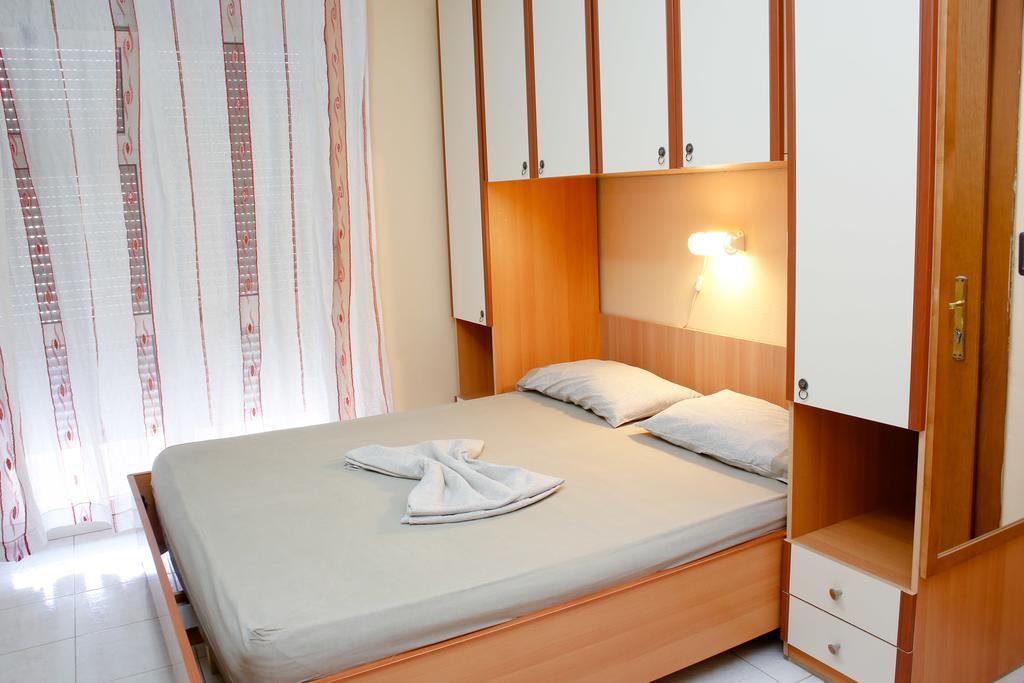 Apartments Bella Vista ดูร์เรส ภายนอก รูปภาพ